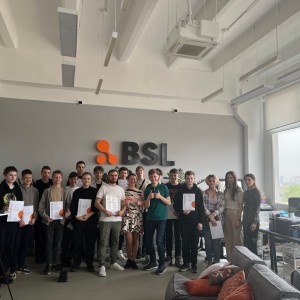 Наши резиденты проходят стажировку в IT-компании BSL - Школа программирования для детей, компьютерные курсы для школьников, начинающих и подростков - KIBERone г. Верхняя Пышма