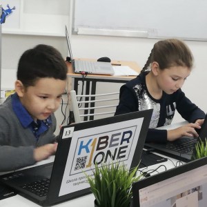 KiberOne объявляет набор юных программистов в Усть-Каменогорске - Школа программирования для детей, компьютерные курсы для школьников, начинающих и подростков - KIBERone г. Верхняя Пышма
